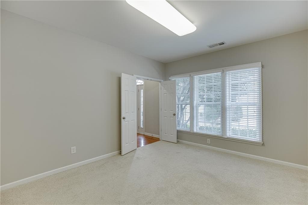 3 bedroom, 4 bathroom, 2,184 sq ft townhouse for rent at 2801 Loftview Square, Atlanta, GA 30339 for $3,300 a month — photo 7