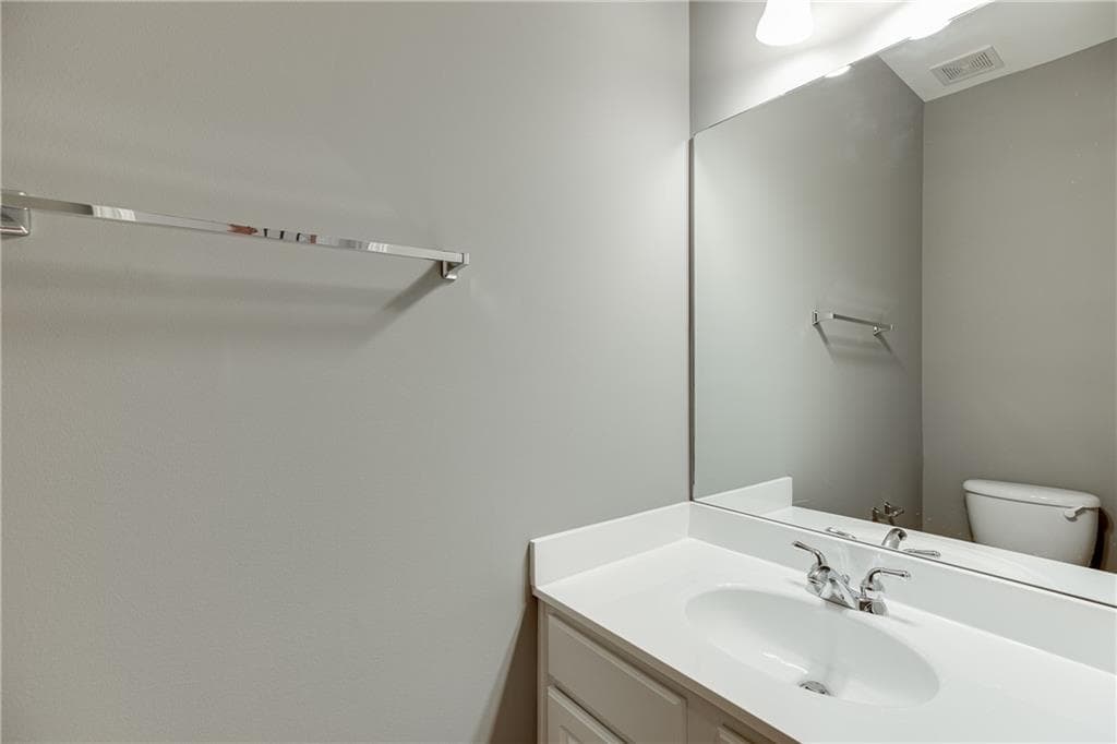 3 bedroom, 4 bathroom, 2,184 sq ft townhouse for rent at 2801 Loftview Square, Atlanta, GA 30339 for $3,300 a month — photo 8