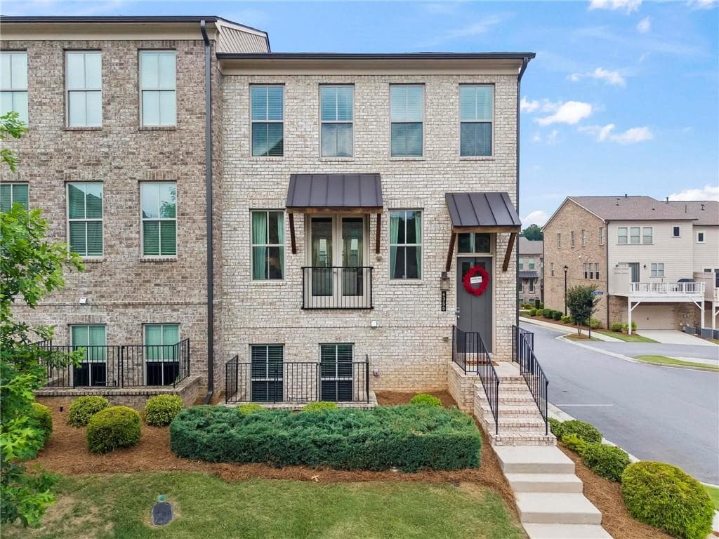 4 bedroom, 4 bathroom, 2,250 sq ft townhouse sold at 4350 Colorado Fir Alley, Atlanta, GA 30360
