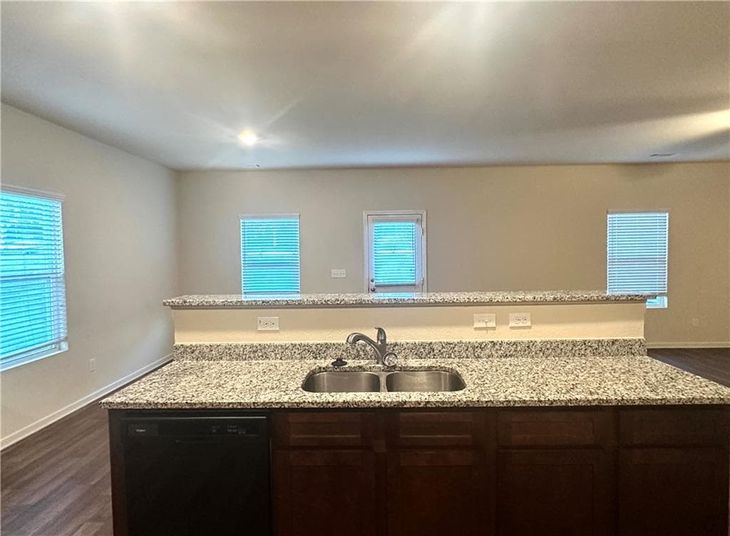 4 bedroom, 3 bathroom, 1,904 sq ft single family residence for rent at 916 Independence Avenue, Pendergrass, GA 30567 for $1,850 a month — photo 10
