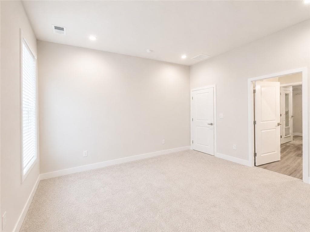 3 bedroom, 3 bathroom, 2,198 sq ft townhouse for sale at 320 Mayflower Drive, Mcdonough, GA 30253 — photo 9