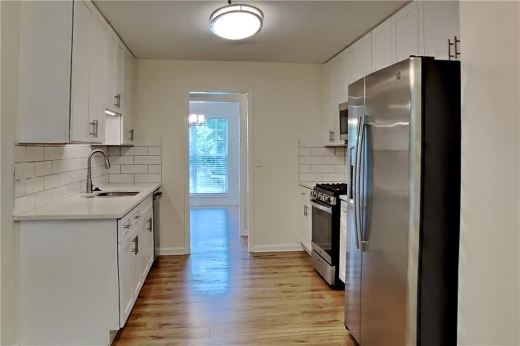 5 bedroom, 3 bathroom, 2,356 sq ft single family residence for rent at 530 Alcovy Springs Drive, Lawrenceville, GA 30045 for $2,500 a month — photo 5