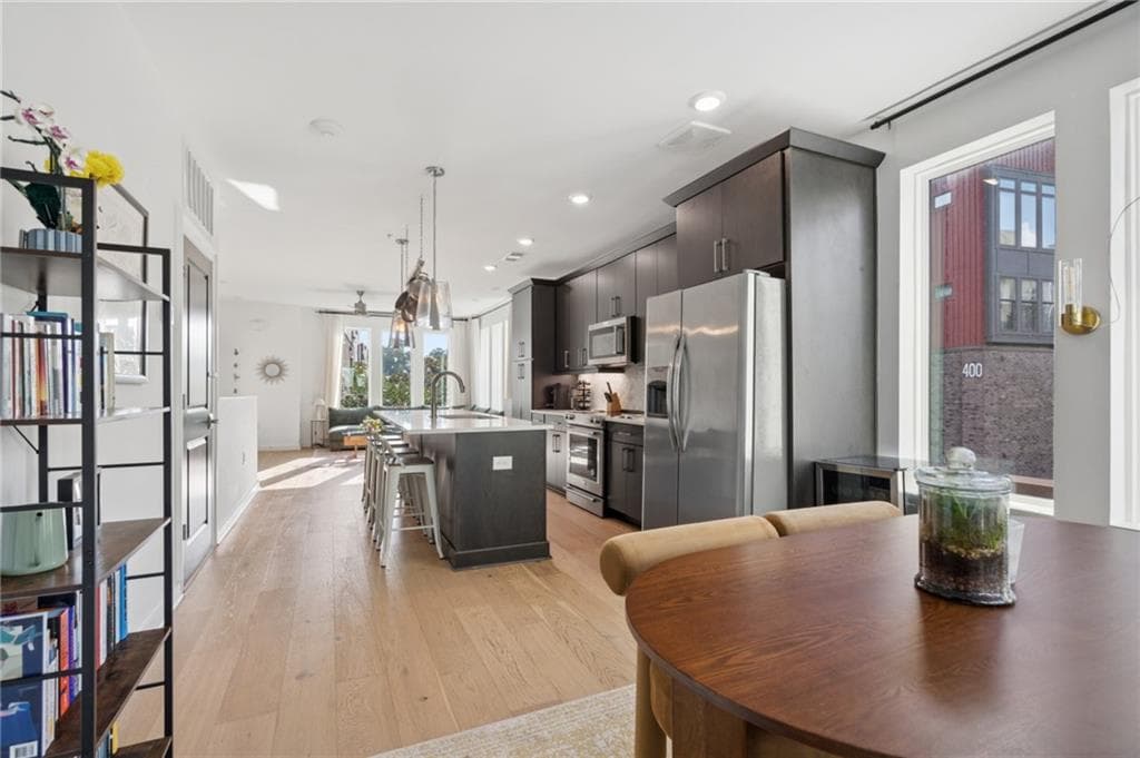 2 bedroom, 2 bathroom, 1,718 sq ft townhouse for sale at 403 Pratt Drive 1001, Atlanta, GA 30315 — photo 9