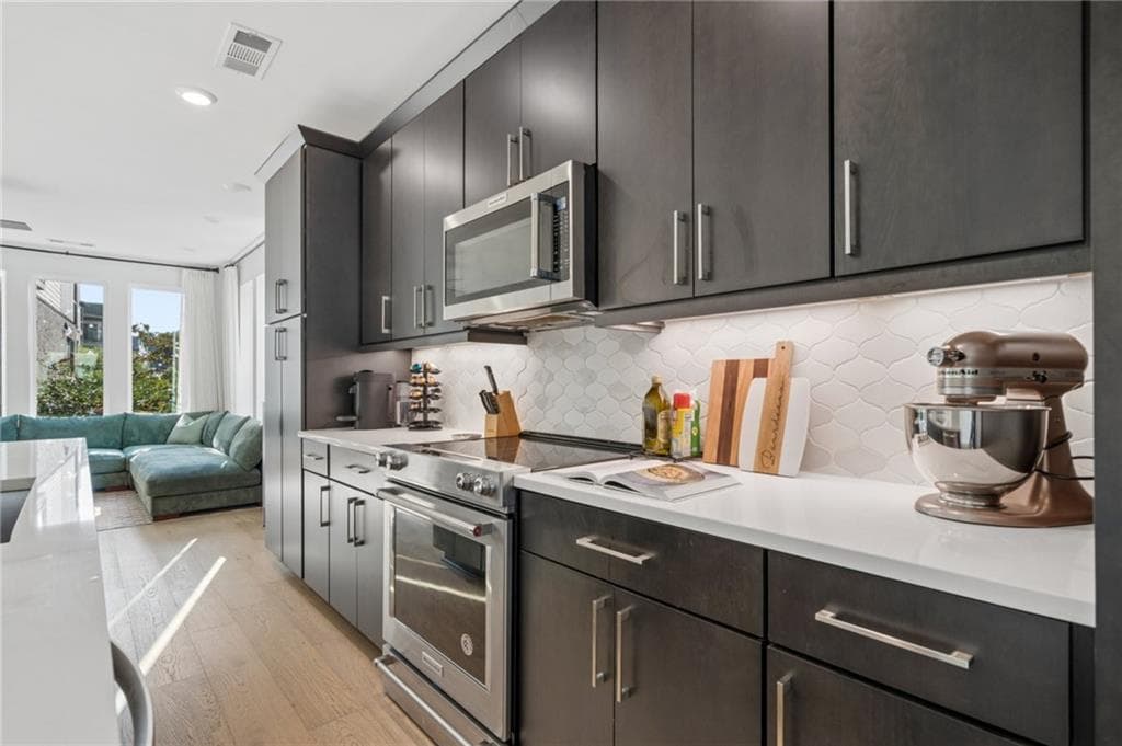 2 bedroom, 2 bathroom, 1,718 sq ft townhouse for sale at 403 Pratt Drive 1001, Atlanta, GA 30315 — photo 10