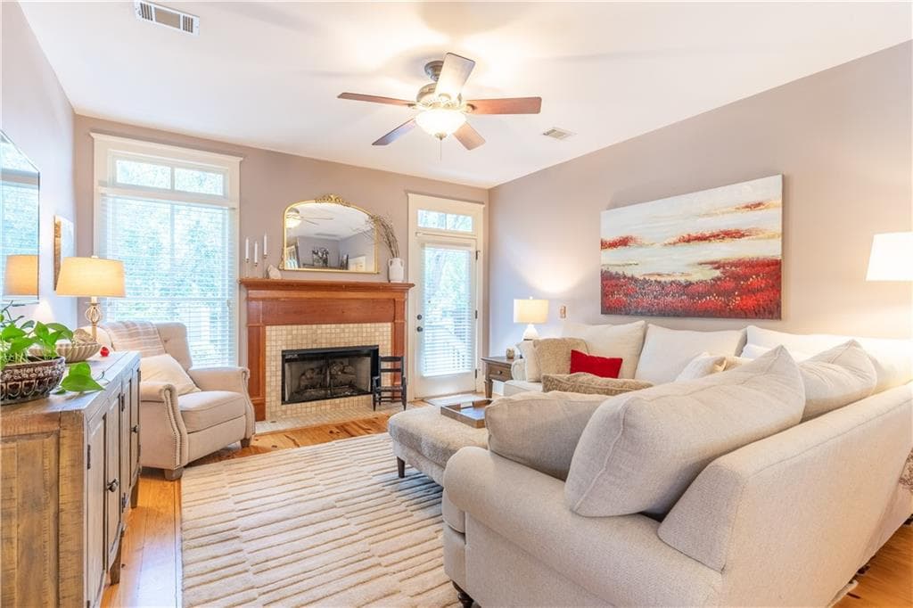 3 bedroom, 2 bathroom, 1,676 sq ft single family residence under contract at 6 Royal Oak Drive, Athens, GA 30607 — photo 9