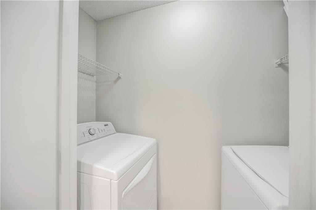1 bedroom, 1 bathroom, 690 sq ft condominium for sale at 4106 Chastain Park Court, Atlanta, GA 30342 — photo 5
