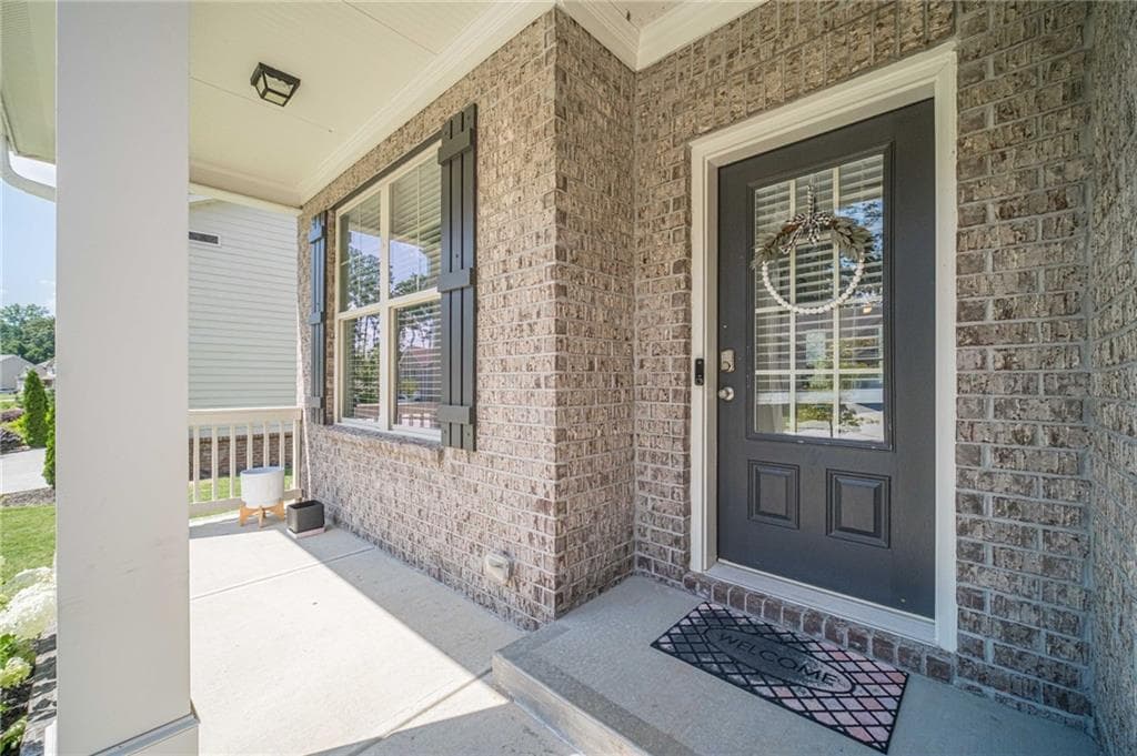 4 bedroom, 3 bathroom, 2,342 sq ft single family residence for sale at 41 Hinton Farm Way, Dacula, GA 30019 — photo 4