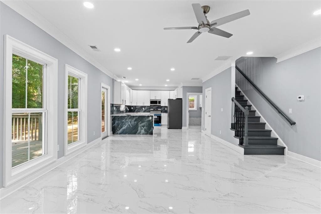 5 bedroom, 4 bathroom, 3,200 sq ft single family residence under contract at 2673 Royal Oak Ct, Acworth, GA 30102 — photo 4