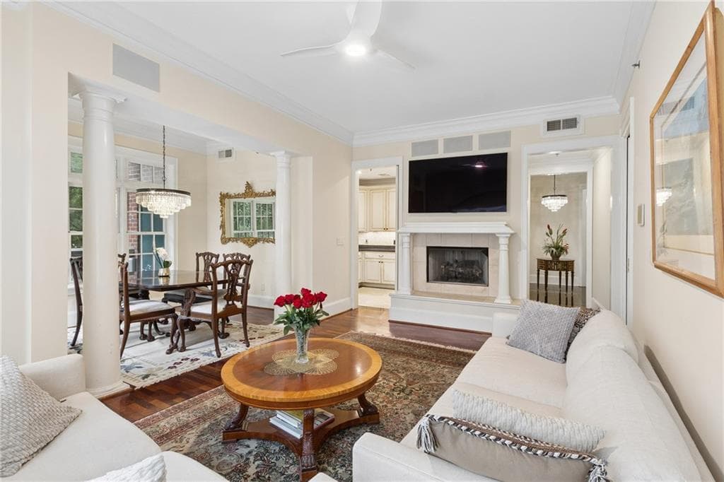2 bedroom, 2 bathroom, 1,460 sq ft condominium under contract at 77 Peachtree Place 107, Atlanta, GA 30309 — photo 8