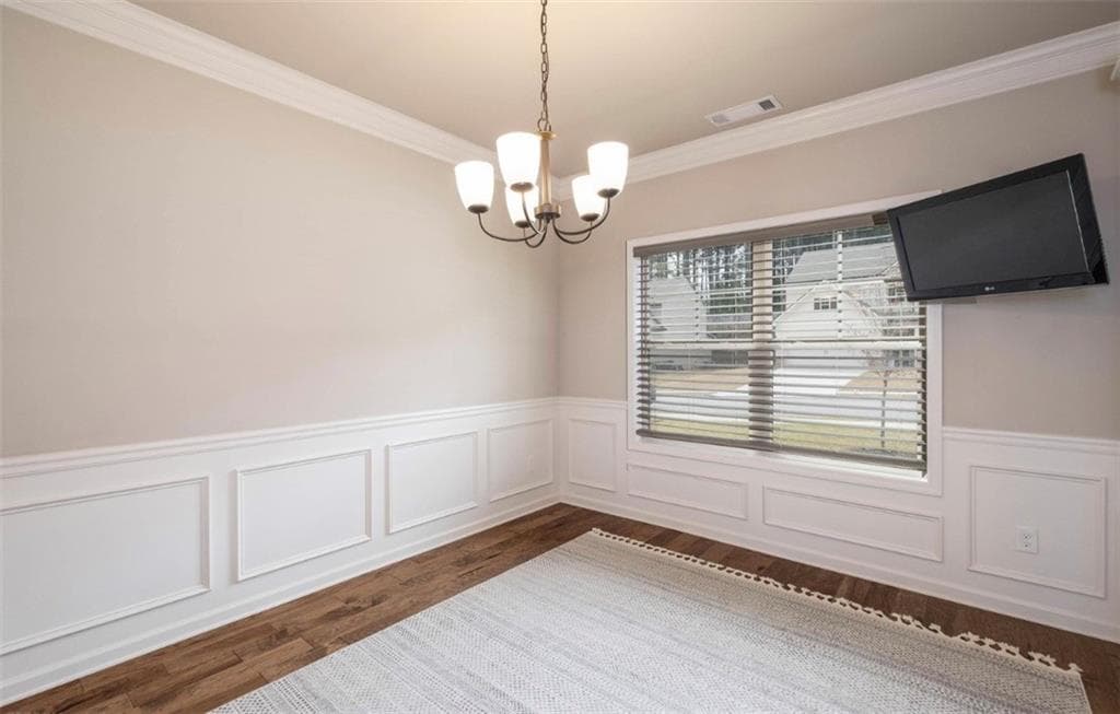 4 bedroom, 3 bathroom, 2,553 sq ft single family residence for sale at 225 Evergreen Way, Loganville, GA 30052 — photo 2