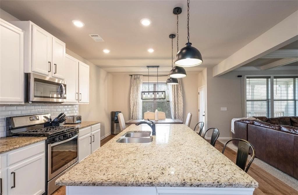 4 bedroom, 3 bathroom, 2,553 sq ft single family residence for sale at 225 Evergreen Way, Loganville, GA 30052 — photo 9