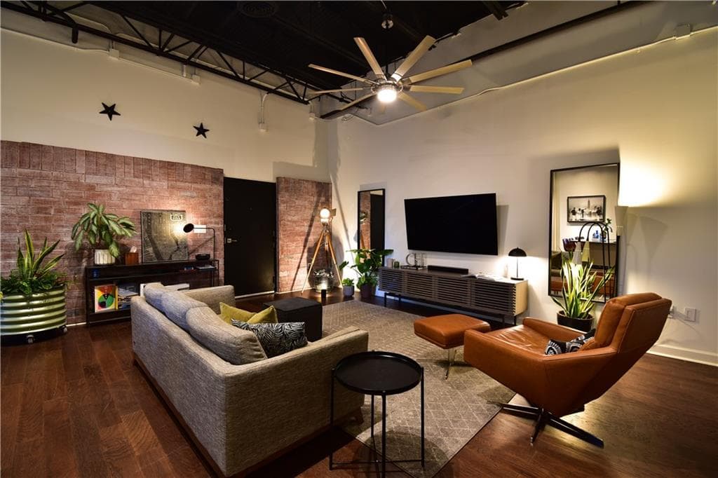 2 bedroom, 2 bathroom, 1,260 sq ft condominium for sale at 5097 Peachtree Road C, Atlanta, GA 30341 — photo 6