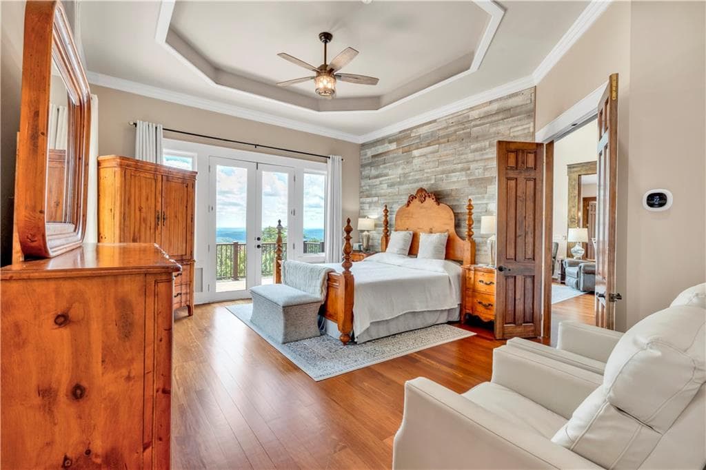 5 bedroom, 5 bathroom, 6,341 sq ft single family residence for sale at 52 Waterside Drive, Cartersville, GA 30121 — photo 9