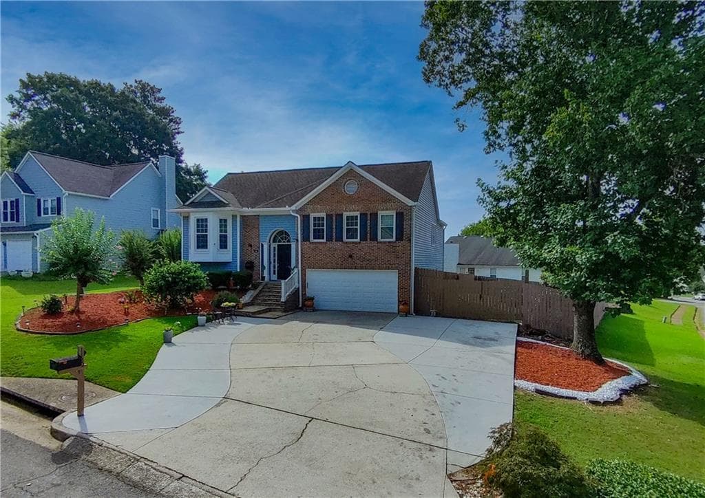 5 bedroom, 3 bathroom, 2,292 sq ft single family residence for sale at 1120 San Marcos Cove, Lawrenceville, GA 30043 — photo 4