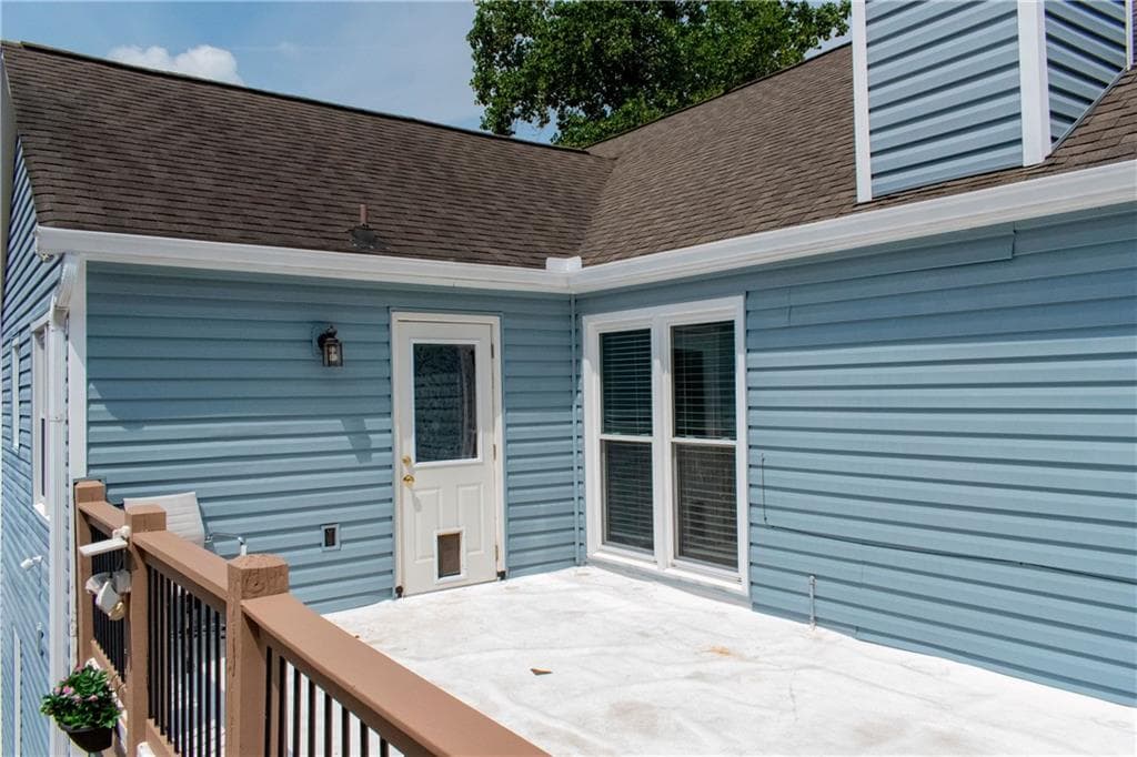 5 bedroom, 3 bathroom, 2,292 sq ft single family residence for sale at 1120 San Marcos Cove, Lawrenceville, GA 30043 — photo 6