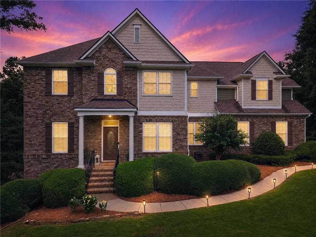 5 bedroom, 5 bathroom, 4,291 sq ft single family residence for sale at 5825 Aspen Forest Court, Cumming, GA 30040 — photo 2