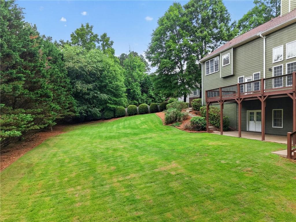 5 bedroom, 5 bathroom, 4,291 sq ft single family residence for sale at 5825 Aspen Forest Court, Cumming, GA 30040 — photo 5