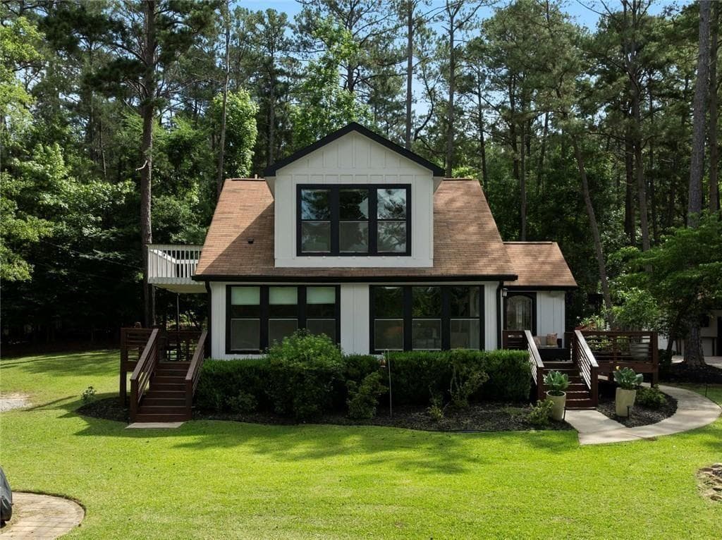 3 bedroom, 2 bathroom, 1,700 sq ft single family residence for sale at 112 Sinclair Circle, Eatonton, GA 31024