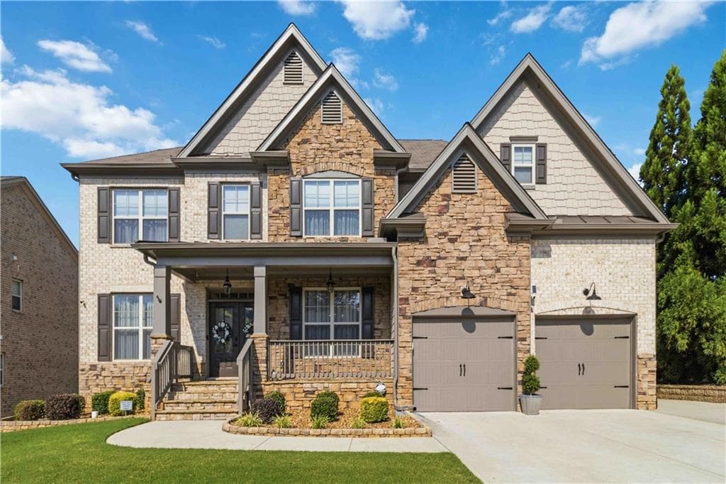 5 bedroom, 4 bathroom, 4,198 sq ft single family residence under contract at 4300 Secret Shoals Way, Buford, GA 30518 — photo 2