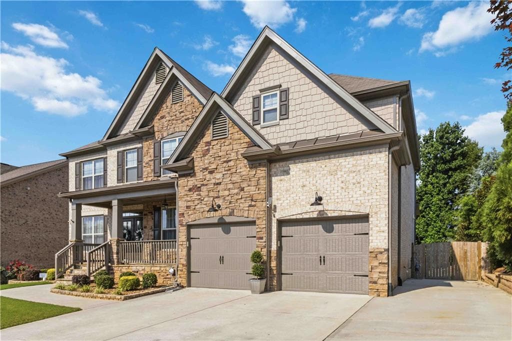 5 bedroom, 4 bathroom, 4,198 sq ft single family residence under contract at 4300 Secret Shoals Way, Buford, GA 30518 — photo 3