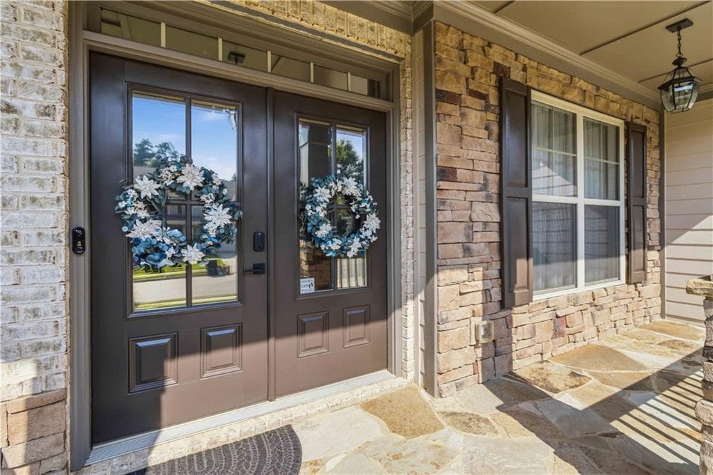 5 bedroom, 4 bathroom, 4,198 sq ft single family residence under contract at 4300 Secret Shoals Way, Buford, GA 30518 — photo 4