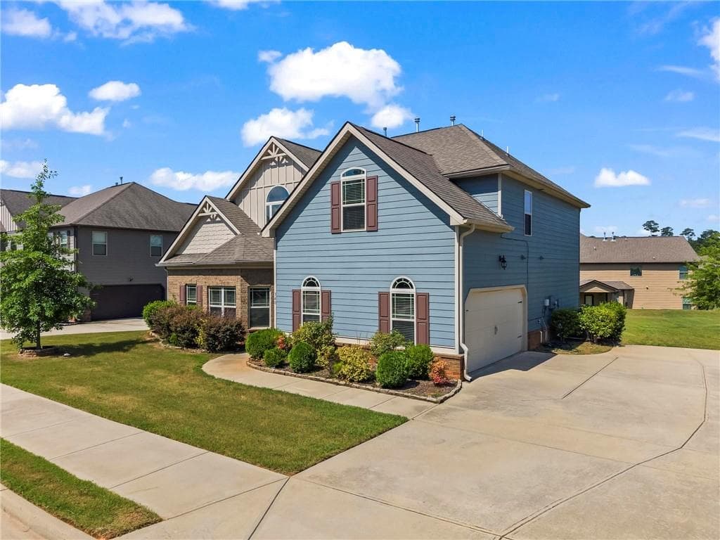 4 bedroom, 4 bathroom, 2,917 sq ft single family residence for sale at 340 Silver Ridge Road, Covington, GA 30016 — photo 2