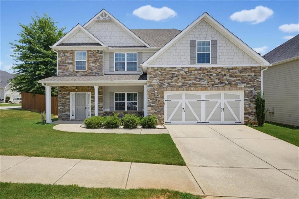 4 bedroom, 3 bathroom, 3,426 sq ft single family residence under contract at 15 Hughston Walk, Newnan, GA 30263