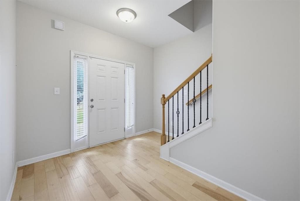 4 bedroom, 3 bathroom, 3,426 sq ft single family residence under contract at 15 Hughston Walk, Newnan, GA 30263 — photo 7