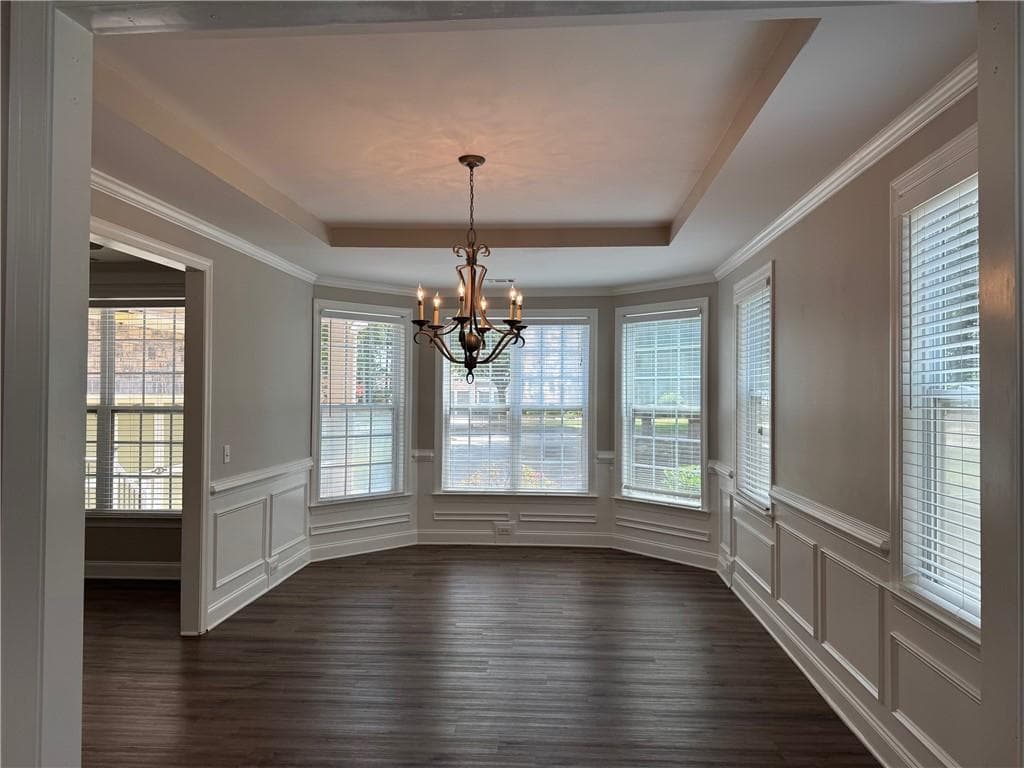 6 bedroom, 5 bathroom, 3,277 sq ft single family residence for sale at 3020 Norwell Court, Locust Grove, GA 30248 — photo 5