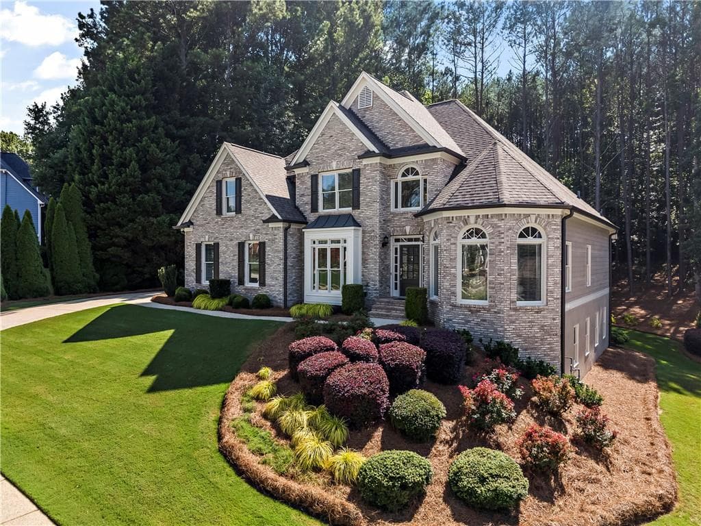 5 bedroom, 4 bathroom, 4,285 sq ft single family residence under contract at 120 Creek Bank Drive, Acworth, GA 30101 — photo 2