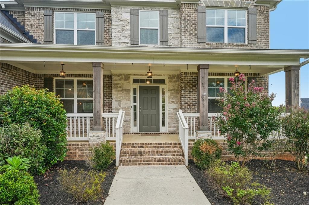 5 bedroom, 5 bathroom, 5,167 sq ft single family residence under contract at 6695 Canyon Cove, Cumming, GA 30028 — photo 7
