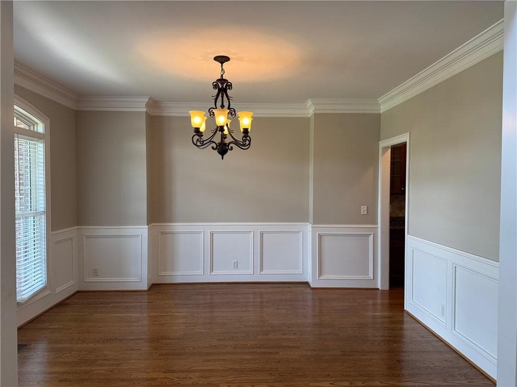 5 bedroom, 4 bathroom, 3,119 sq ft single family residence for sale at 130 Wickham Drive, Tyrone, GA 30290 — photo 3