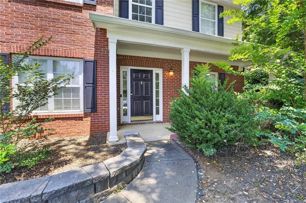4 bedroom, 3 bathroom, 2,324 sq ft single family residence for sale at 1355 Grace Hadaway Lane, Lawrenceville, GA 30043 — photo 3