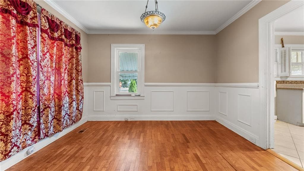 4 bedroom, 2 bathroom, 1,467 sq ft single family residence for sale at 30 Fannin Street, Cave Spring, GA 30124 — photo 6