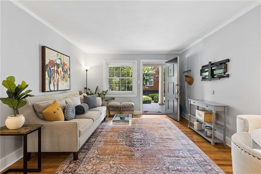 2 bedroom, 1 bathroom, 790 sq ft condominium sold at 866 Briarcliff Road B2, Atlanta, GA 30306