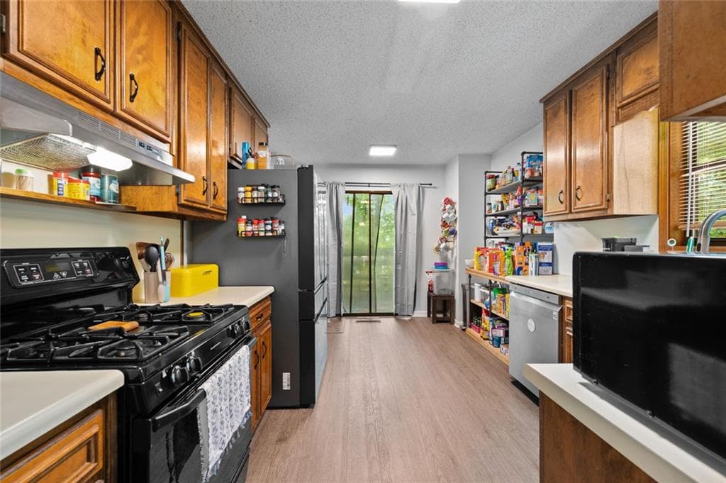 3 bedroom, 3 bathroom, 2,352 sq ft single family residence for sale at 3840 Nowlin Road, Kennesaw, GA 30144 — photo 9