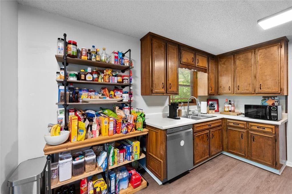 3 bedroom, 3 bathroom, 2,352 sq ft single family residence for sale at 3840 Nowlin Road, Kennesaw, GA 30144 — photo 10
