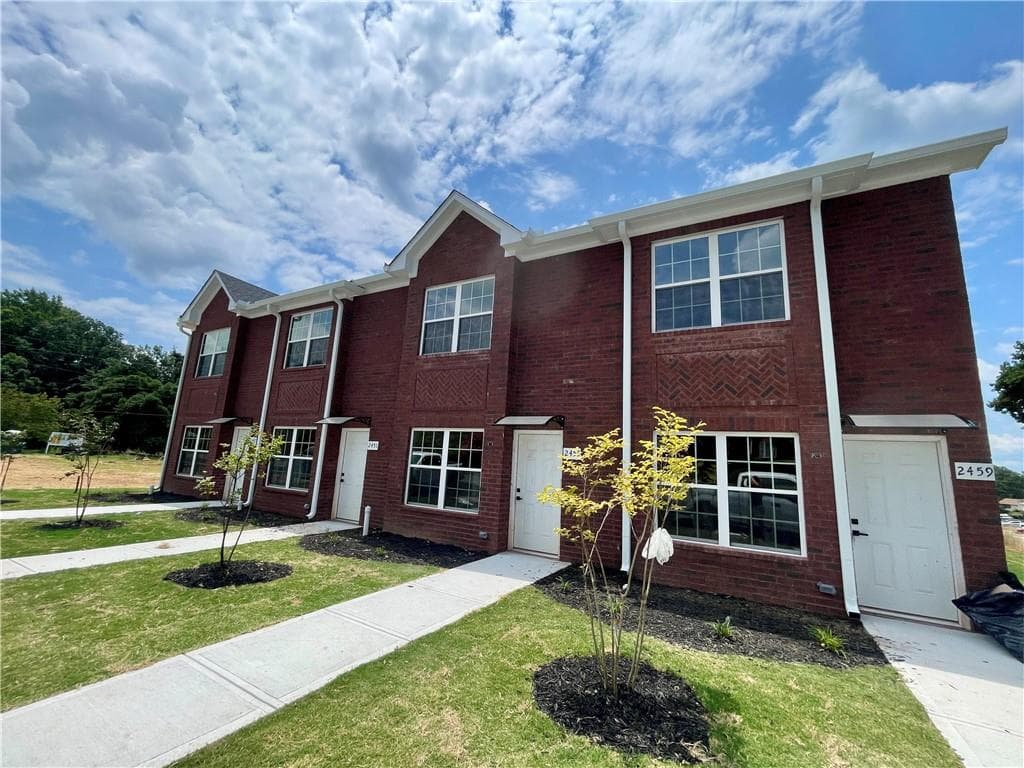 3 bedroom, 2 bathroom, 1,500 sq ft condominium for sale at 2447 Terrace View Nw, Gainesville, GA 30501 — photo 5