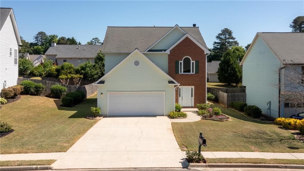 3 bedroom, 3 bathroom, 2,001 sq ft single family residence for sale at 4917 Overlook View Court, Duluth, GA 30096 — photo 2