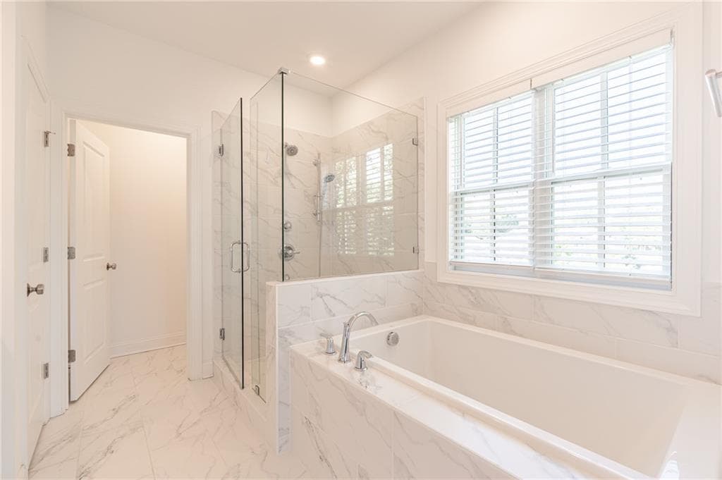 3 bedroom, 4 bathroom, 2,044 sq ft townhouse for sale at 4570 Sims Park Ovlk, Suwanee, GA 30024 — photo 10