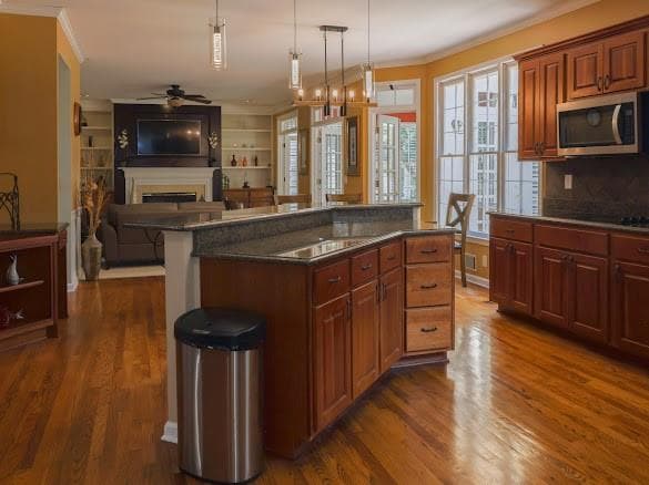 5 bedroom, 3 bathroom, 2,914 sq ft single family residence for sale at 353 Lake Forest Court, Lawrenceville, GA 30043 — photo 5