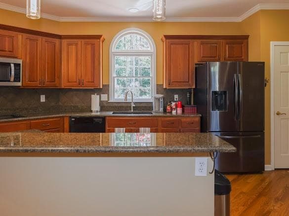 5 bedroom, 3 bathroom, 2,914 sq ft single family residence for sale at 353 Lake Forest Court, Lawrenceville, GA 30043 — photo 7