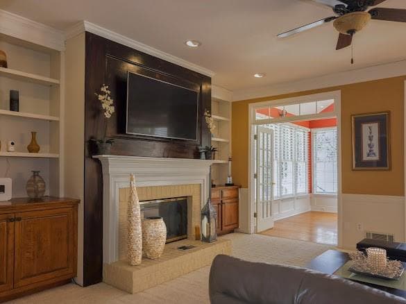 5 bedroom, 3 bathroom, 2,914 sq ft single family residence for sale at 353 Lake Forest Court, Lawrenceville, GA 30043 — photo 9