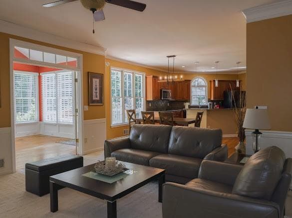 5 bedroom, 3 bathroom, 2,914 sq ft single family residence for sale at 353 Lake Forest Court, Lawrenceville, GA 30043 — photo 10