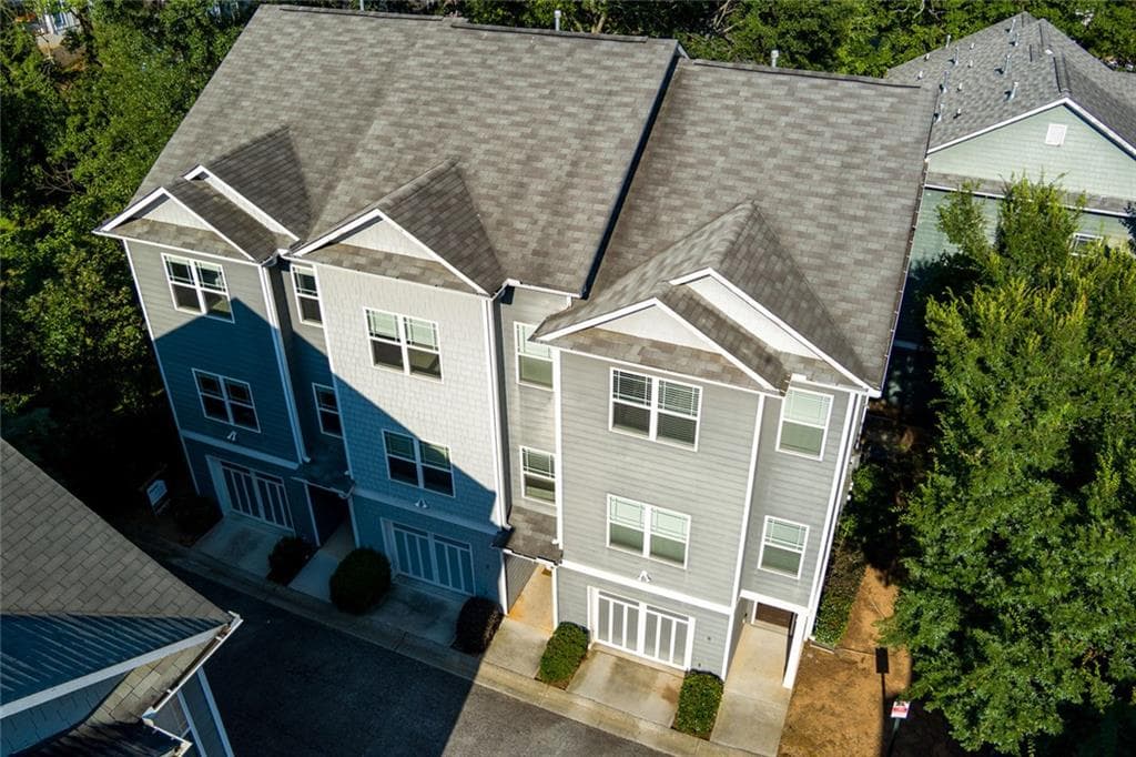 2 bedroom, 3 bathroom, 1,306 sq ft townhouse for sale at 1365 Memorial Drive 5, Atlanta, GA 30317 — photo 2