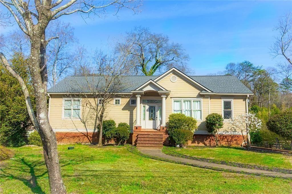 4 bedroom, 3 bathroom, 2,536 sq ft single family residence for rent at 721 Smithstone Road, Marietta, GA 30067 for $3,000 a month — photo 1 of 28