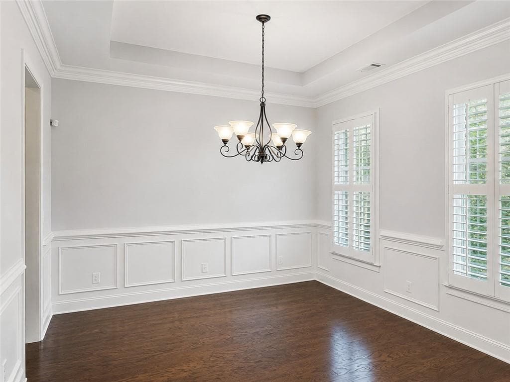 4 bedroom, 4 bathroom, 3,005 sq ft single family residence for sale at 514 Glenmanor Court, Atlanta, GA 30328 — photo 6
