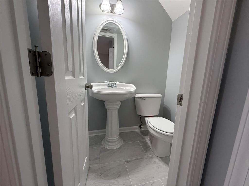 2 bedroom, 3 bathroom, 1,214 sq ft townhouse for sale at 910 Summer Place, Norcross, GA 30071 — photo 7