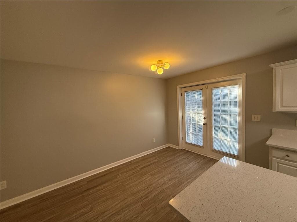 2 bedroom, 3 bathroom, 1,214 sq ft townhouse for sale at 910 Summer Place, Norcross, GA 30071 — photo 8