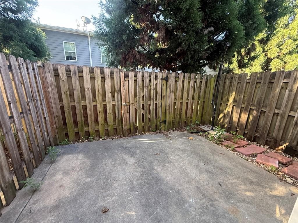 2 bedroom, 3 bathroom, 1,214 sq ft townhouse for sale at 910 Summer Place, Norcross, GA 30071 — photo 10